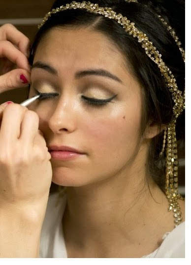 MAKEUP 101 - In Person 60 mins | Zoom 75 mins